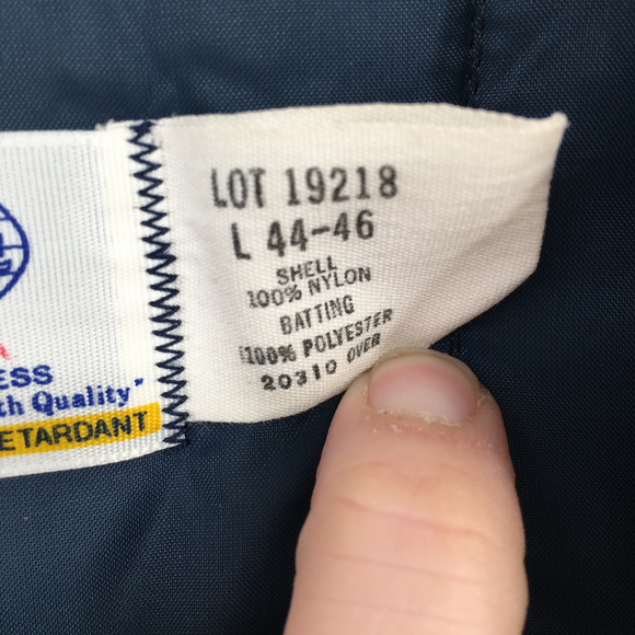 Vintage Budweiser Vest size large padded - Picture 7 of 8